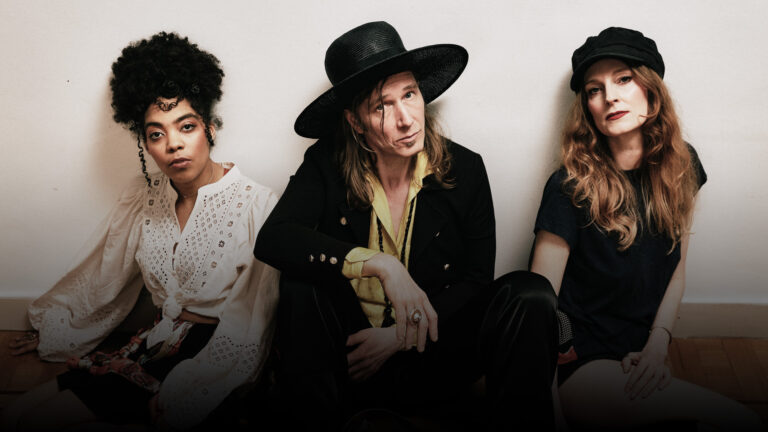 Stef Kamil Carlens & The Poem — Muziek in Maastricht