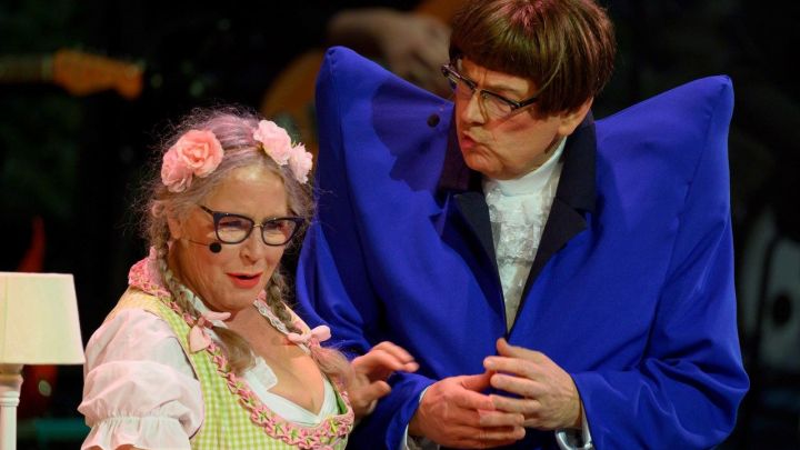 Medammecour on Tour — Theater in Maastricht