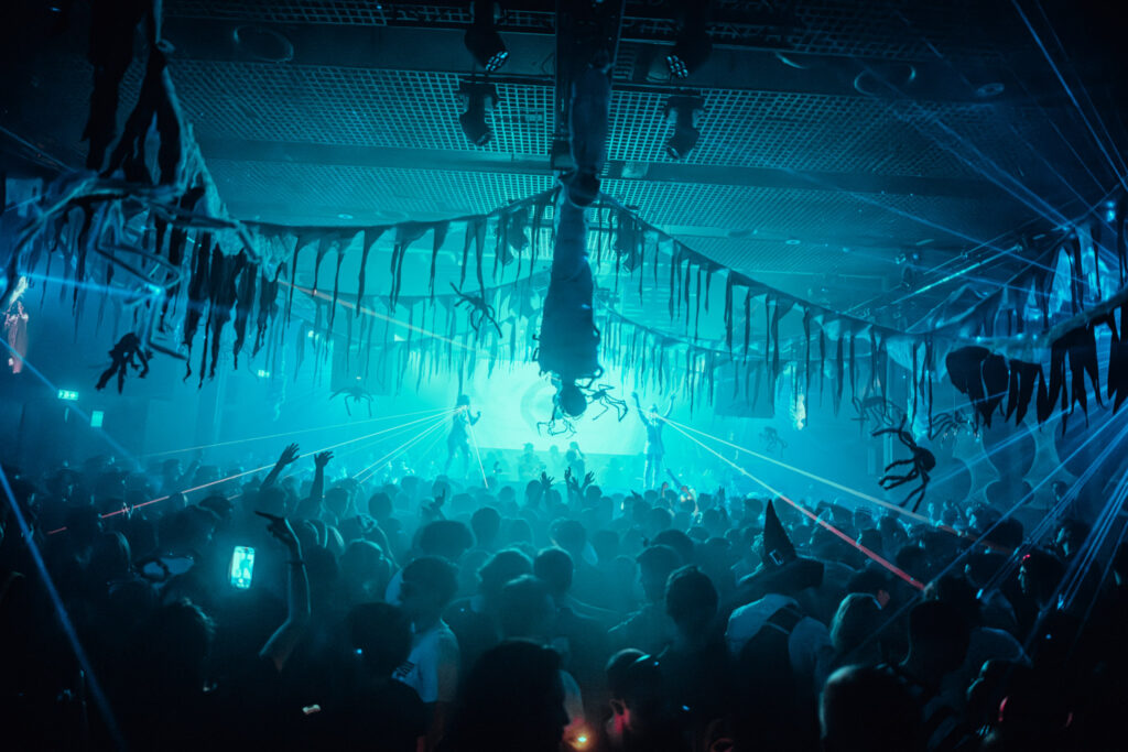 Complex Halloween with Olive Anguz / Rozie / Olivia Lensen & More in Maastricht